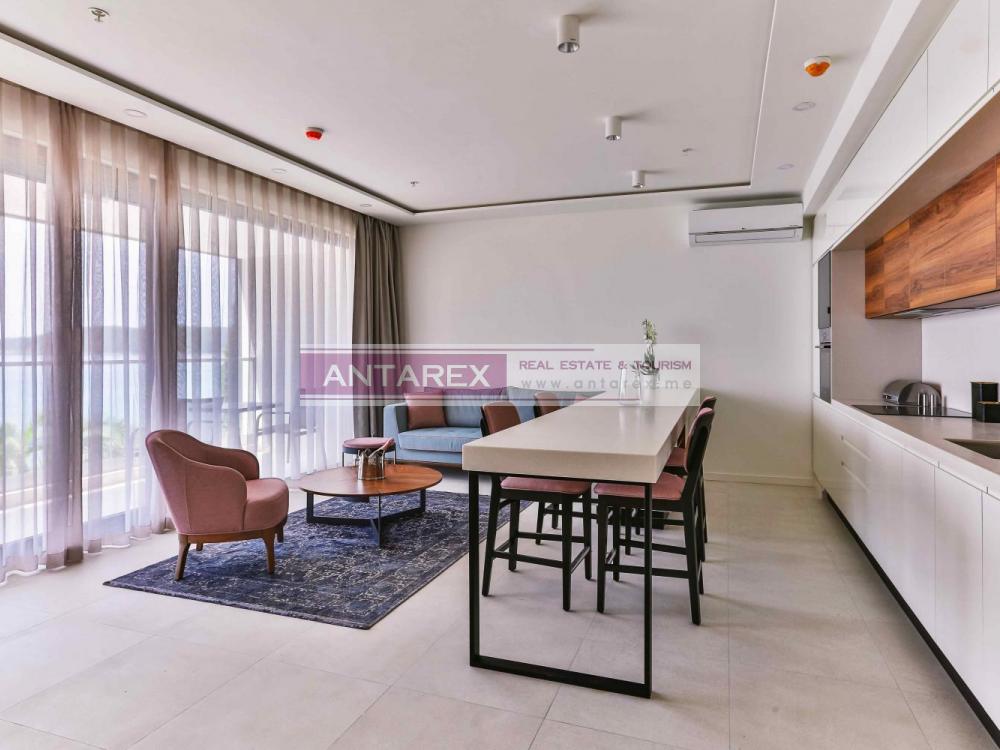Luxury apartment with panoramic sea view and garage in Montenegro