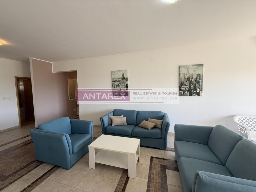 Spacious apartment with parking space in Budva for sale