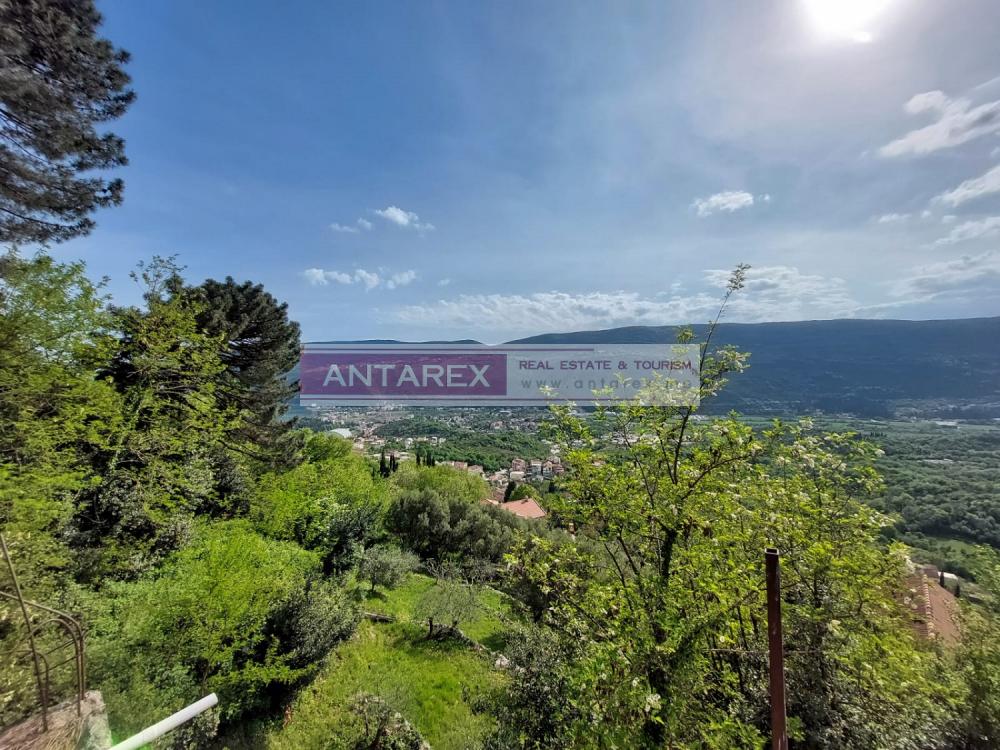 купить дом под ремонт в Черногории