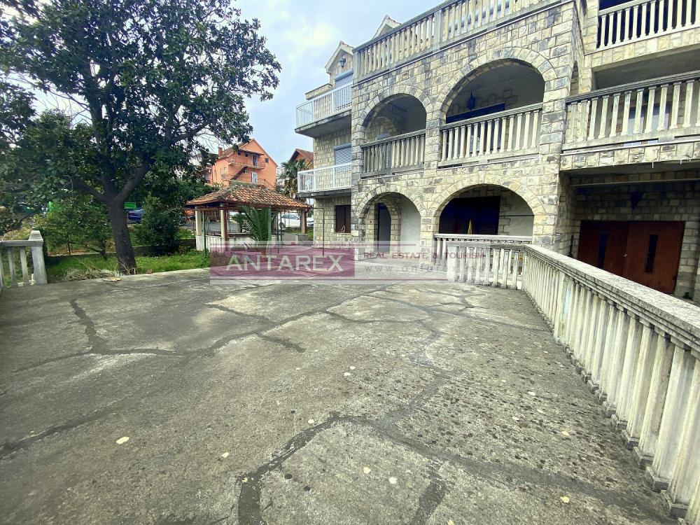 Big house in Baosici