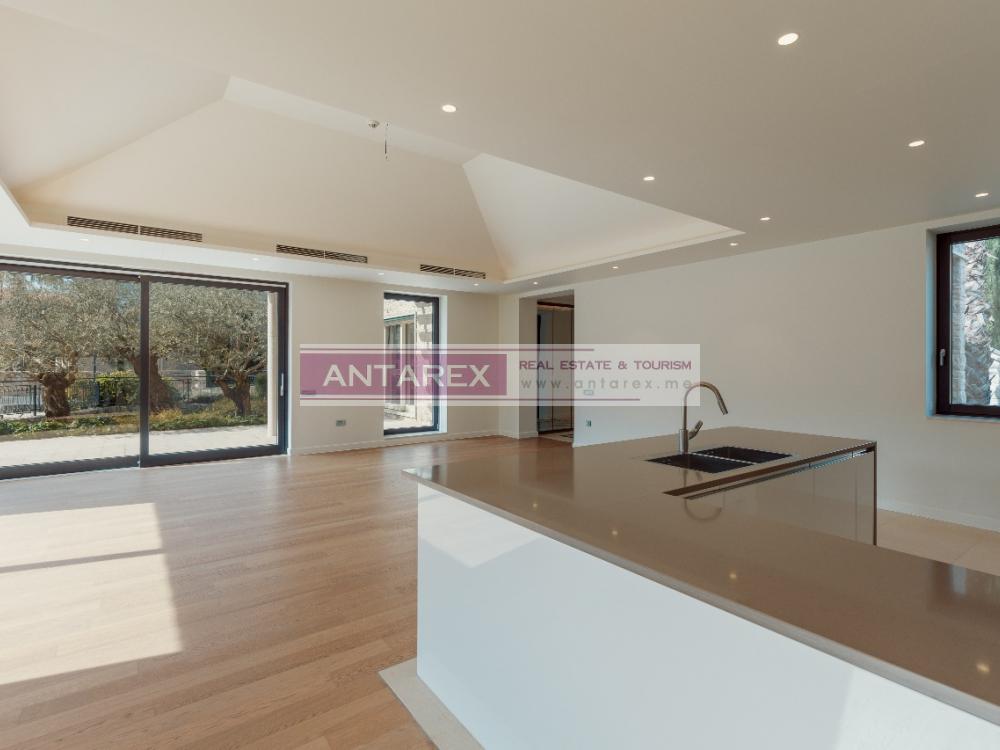 Villa at the sea shore in Montenegro for sale