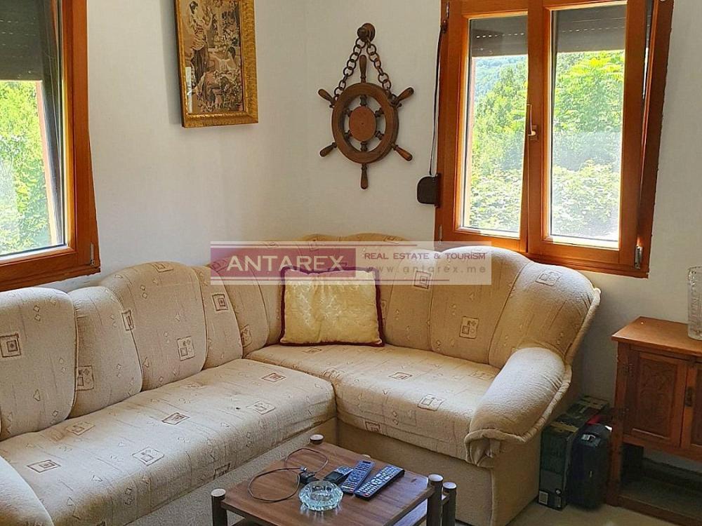 house in Igalo for sale