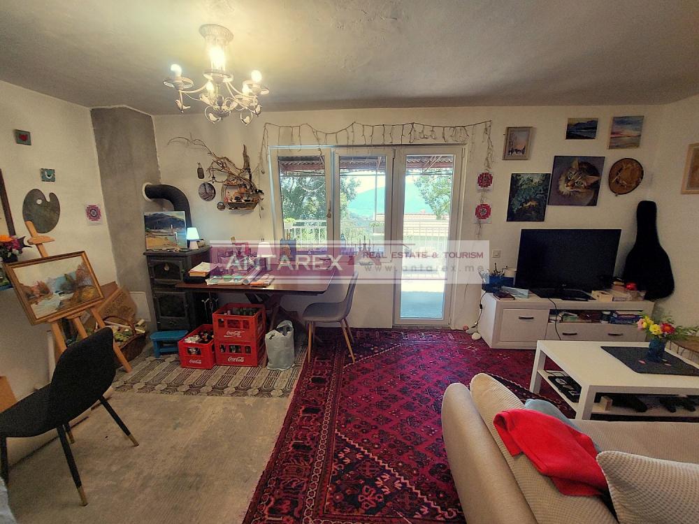 A house with plot in Herceg Novi for sale