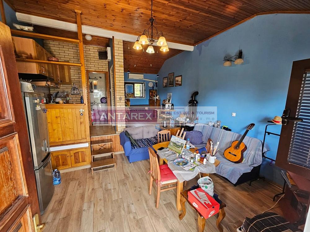 house in Podi for sale