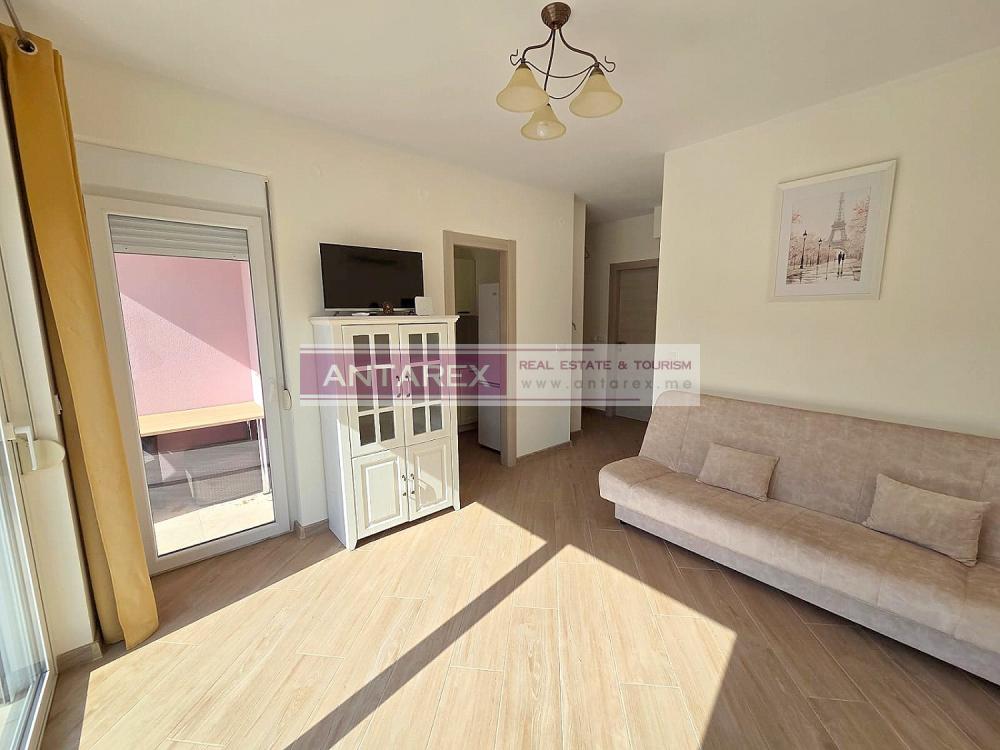 Waterfront Apartment in Kumbor for sale