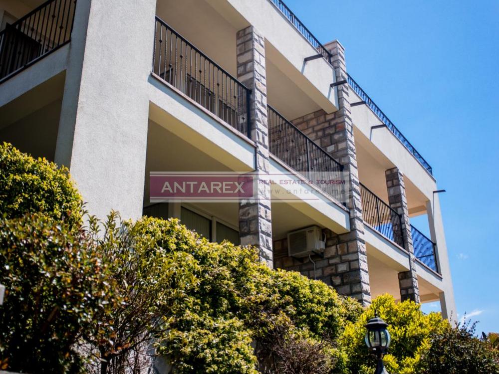 Apartment with panoramic sea view