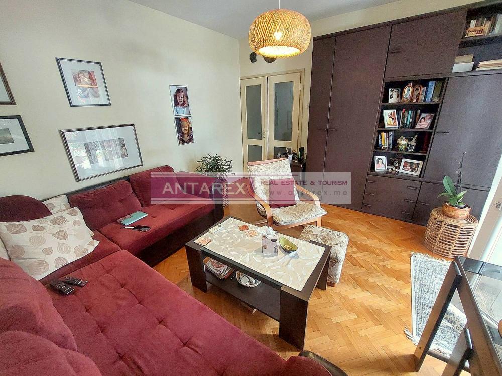 House with land plot at the sea shore for sale in Herceg Novi 