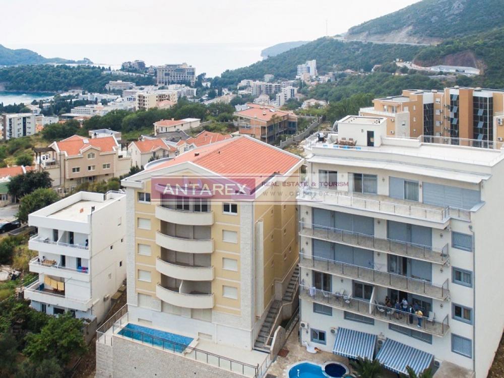 Apartments in new building with swimming pool and parking in Becici