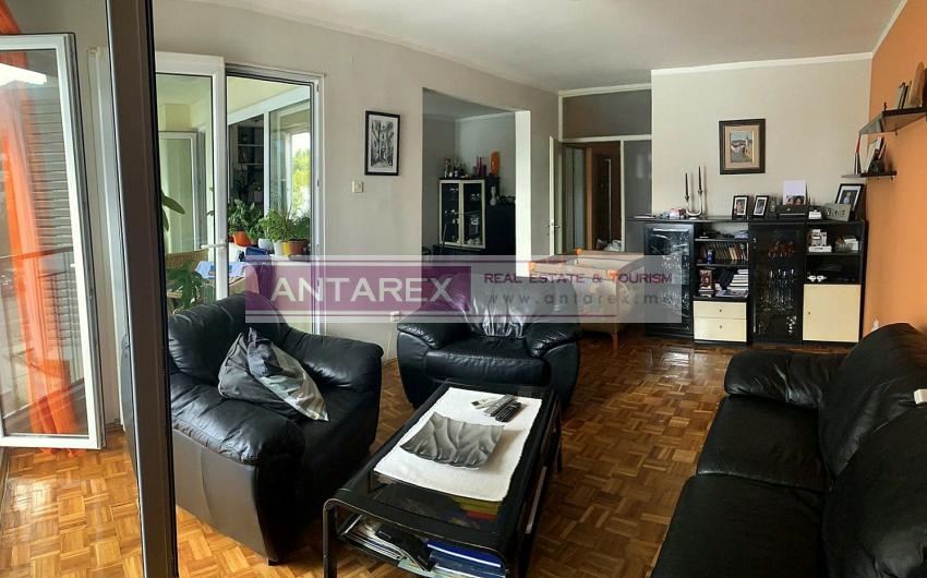 Four-bedroom apartment in Tivat