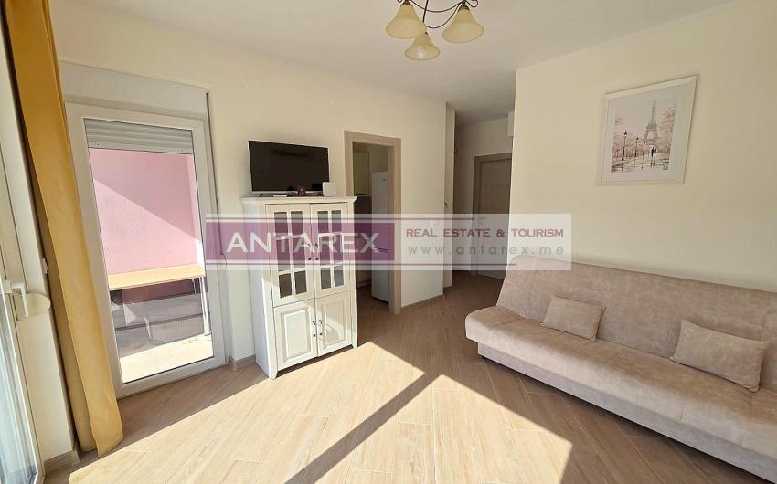 Waterfront Apartment in Kumbor for sale