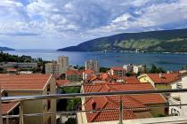 Купить квартиру с видом на море в Херцег Нови