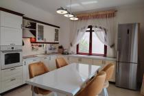 Luxury sea-view apartment with garage in Petrovac